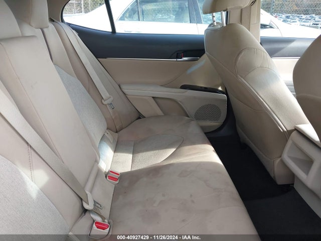 Toyota CAMRY LE 2018 4T1B11HK4JU144092 Image 8