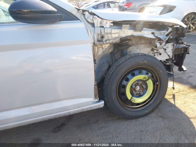 3VWC57BU3KM117821 Volkswagen Jetta 1.4t R-line/1.4t S/1.4t Se
