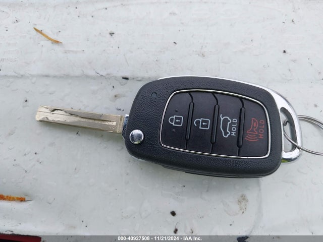 Hyundai TUCSON SE 2019 KM8J2CA48KU064361 Image 11