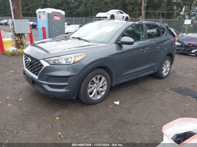 Hyundai TUCSON SE 2019 KM8J2CA48KU064361 Image 2
