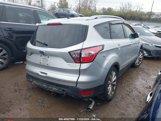 Ford Escape Titanium 2017 1FMCU0JD1HUD37957 Image 4