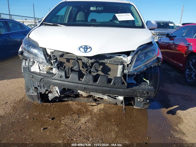 Toyota Sienna Se 8 Passenger 2017 5TDXZ3DC4HS786193 Image 6
