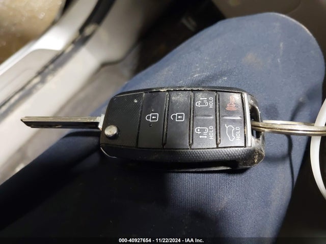 KIA SEDONA LX 2016 KNDMB5C1XG6188062 Image 11