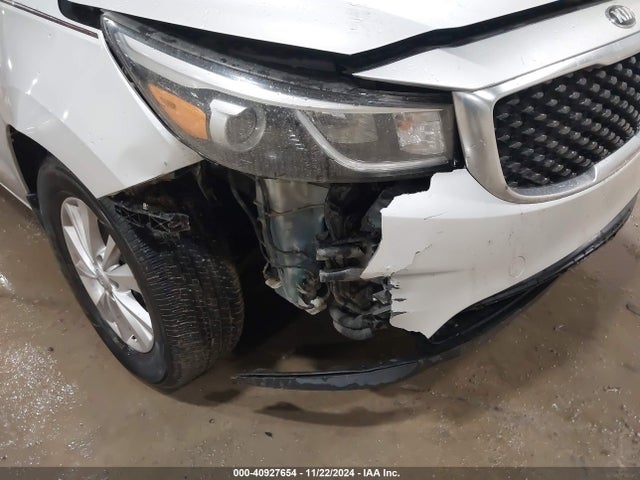 KIA SEDONA LX 2016 KNDMB5C1XG6188062 Image 6