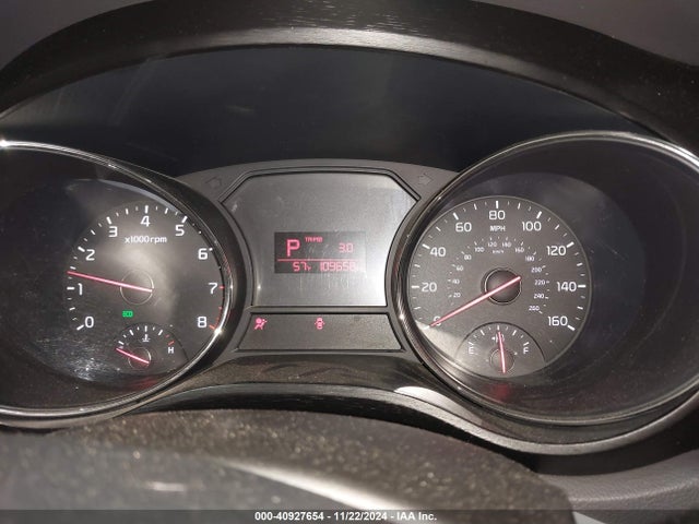 KIA SEDONA LX 2016 KNDMB5C1XG6188062 Image 7