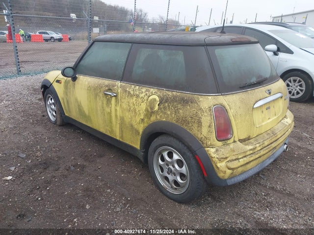 2003 MINI COOPER WMWRC33453TC43160 Photo 2