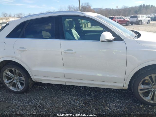 WA1JCCFS7HR010743 Audi Q3 2.0t Premium