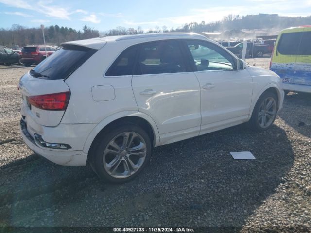WA1JCCFS7HR010743 Audi Q3 2.0t Premium
