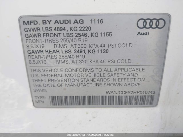 WA1JCCFS7HR010743 Audi Q3 2.0t Premium