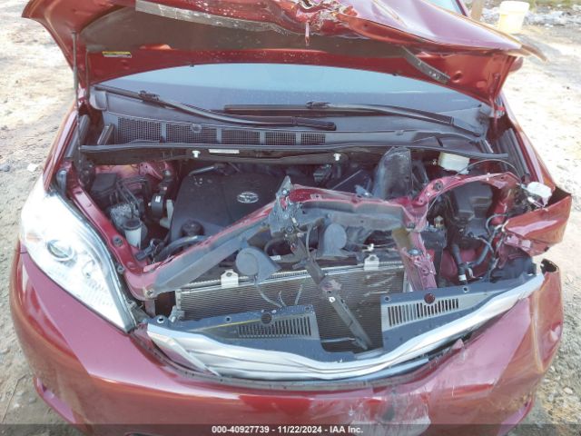 5TDYZ3DC0HS862383 Toyota Sienna Xle 8 Passenger