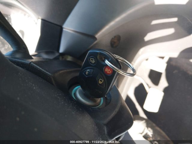 1FMCU0HD2JUC75061 Ford ESCAPE SEL
