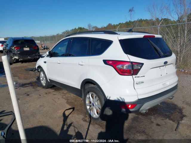1FMCU0HD2JUC75061 Ford ESCAPE SEL