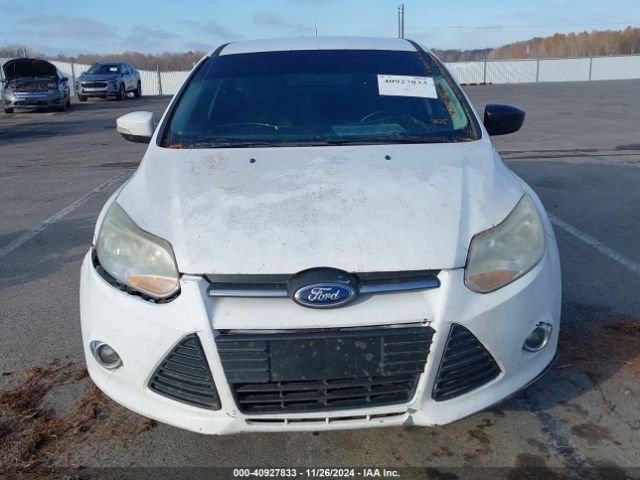 1FADP3F22EL102676 Ford FOCUS SE