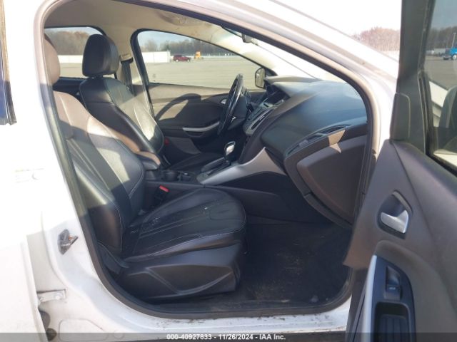 1FADP3F22EL102676 Ford FOCUS SE