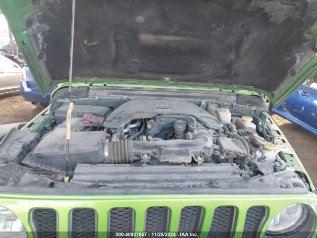 1C4HJXFG0JW308572 Jeep Wrangler Unlimited Rubicon 4x4