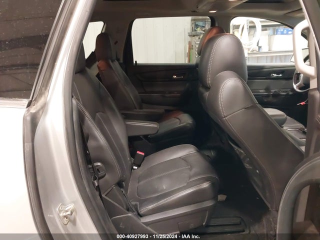 Chevrolet Traverse 2lt 2017 1GNKVHKD1HJ124302 Image 8