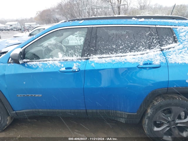 Jeep Compass Latitude Lux 4x4 2022 3C4NJDFB0NT128056 Image 14
