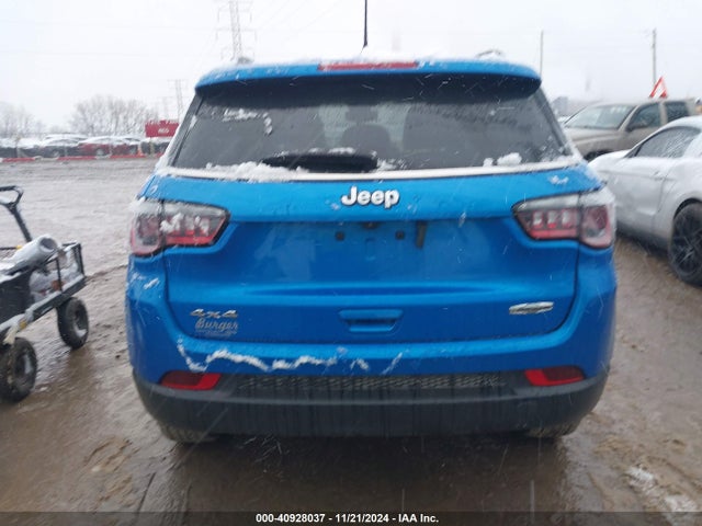 Jeep Compass Latitude Lux 4x4 2022 3C4NJDFB0NT128056 Image 16