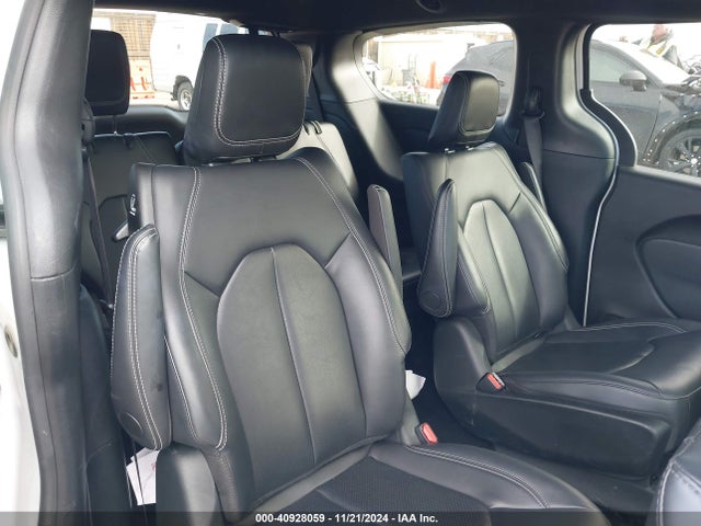 Chrysler Pacifica Hybrid S Appearance Pkg 2024 2C4RC1S78RR112174 Image 8