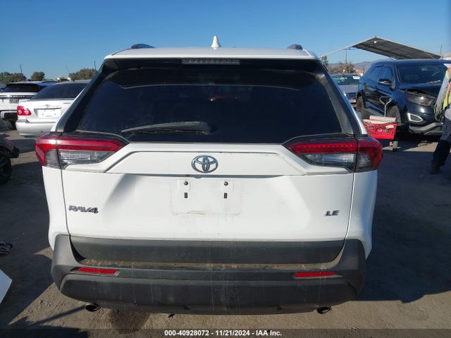 Toyota RAV4 LE 2019 2T3H1RFV1KC006655 Image 17