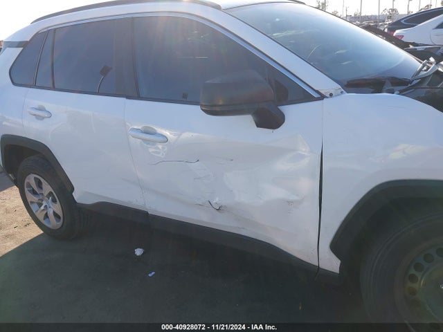 Toyota RAV4 LE 2019 2T3H1RFV1KC006655 Image 18