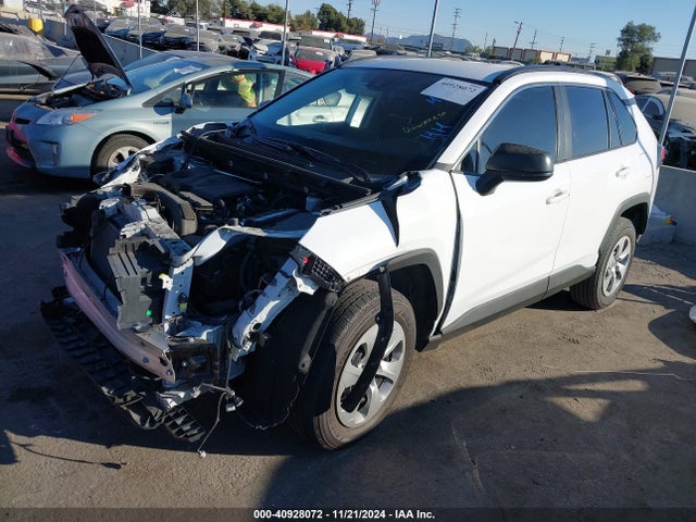 Toyota RAV4 LE 2019 2T3H1RFV1KC006655 Image 2