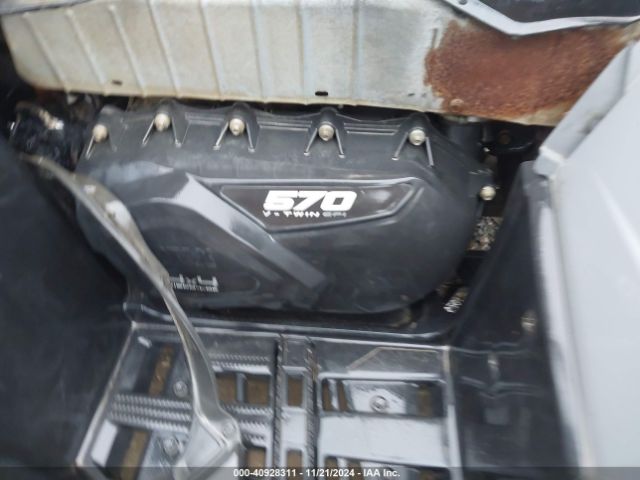 2021 CAN-AM OUTLANDER 3JBLGAT45MJ001200 Photo 8