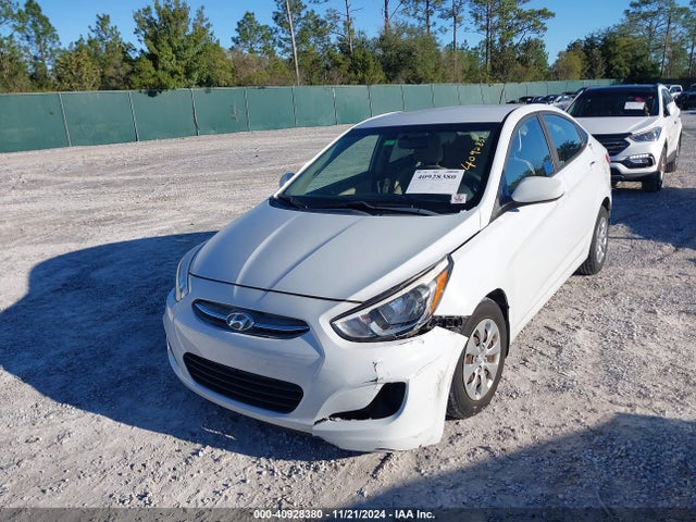 Hyundai ACCENT SE 2017 KMHCT4AE5HU359527 Image 2