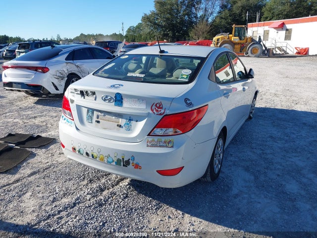 Hyundai ACCENT SE 2017 KMHCT4AE5HU359527 Image 4