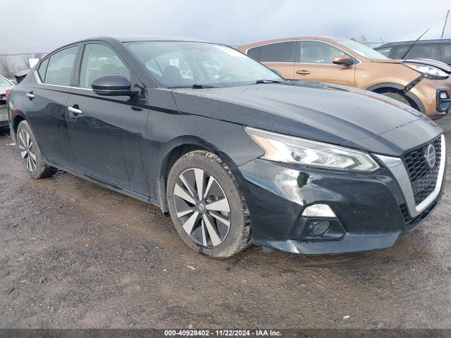 2019 1N4BL4DV3KC139611 main image