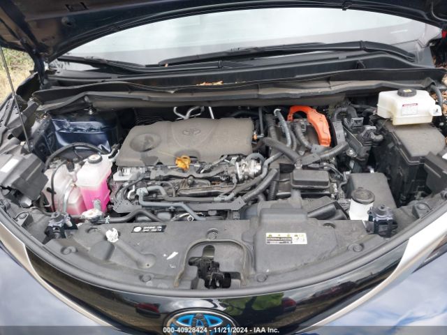 5TDXSKFC6NS070628 Toyota Sienna Xse