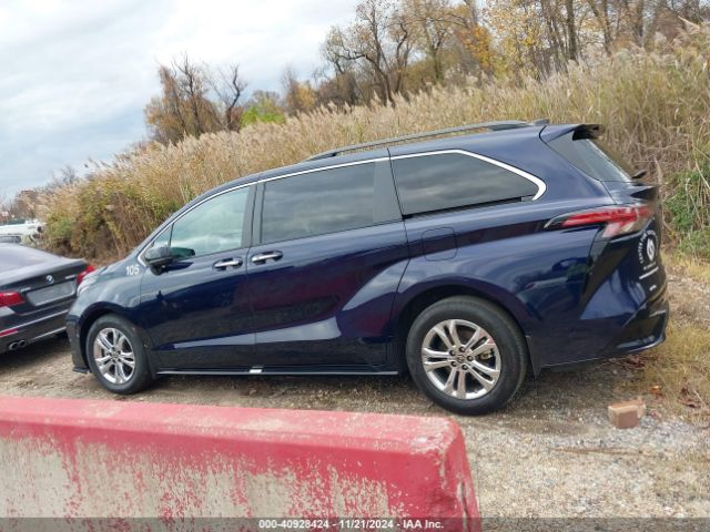 5TDXSKFC6NS070628 Toyota Sienna Xse