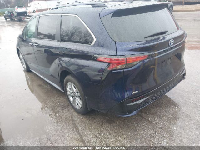 5TDXSKFC6NS070628 Toyota Sienna Xse