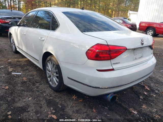 1VWAT7A37GC056603 Volkswagen Passat 1.8t S