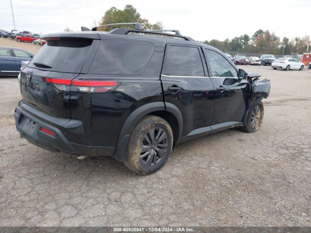 5N1DR3BA0NC238768 Nissan Pathfinder Sv 2wd