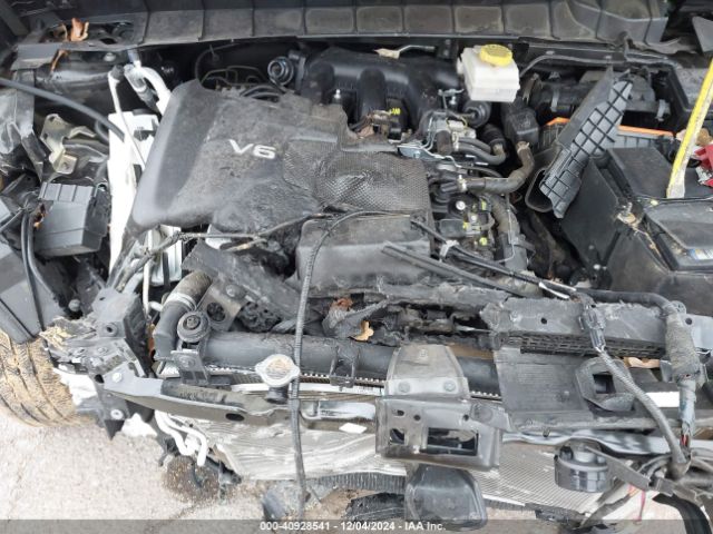 5N1DR3BA0NC238768 Nissan Pathfinder Sv 2wd