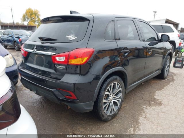2018 MITSUBISHI OUTLANDER SPORT JA4AP3AU3JU007824 Photo 3