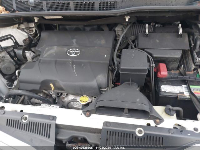 5TDDK3DCXFS107208 Toyota Sienna Xle/limited