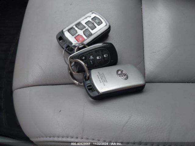 5TDDK3DCXFS107208 Toyota Sienna Xle/limited