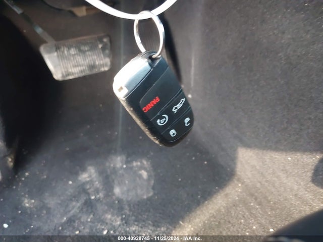 Chrysler 300 300s 2019 2C3CCABG4KH562930 Image 11
