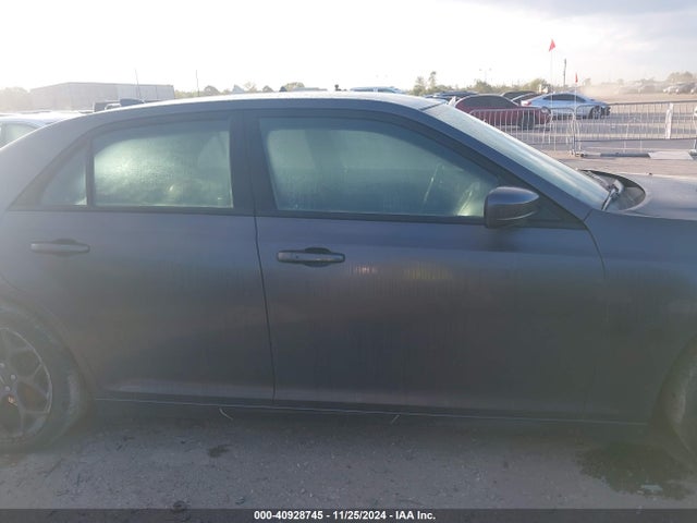 Chrysler 300 300s 2019 2C3CCABG4KH562930 Image 13