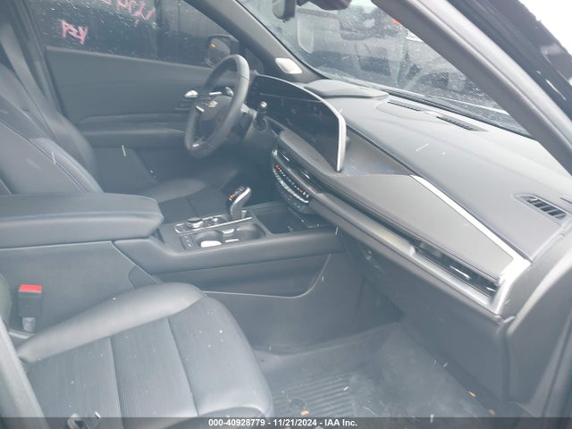 2024 CADILLAC XT4 1GYFZFR40RF209249 Photo 4