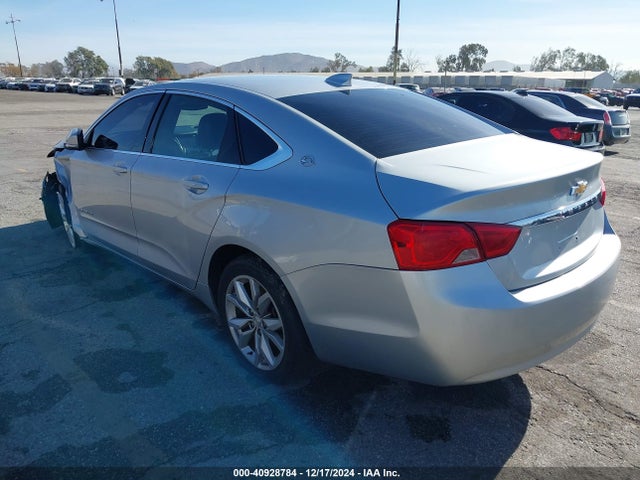 Chevrolet IMPALA 1LT 2018 2G1105S32J9109147 Image 3