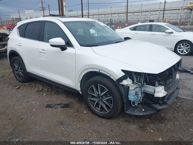 Mazda Cx-5 Touring 2018 JM3KFACM0J0419325 Image 1