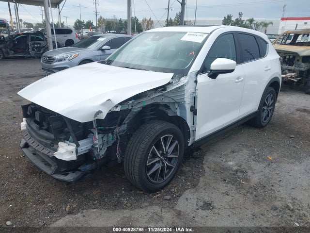 Mazda Cx-5 Touring 2018 JM3KFACM0J0419325 Image 2