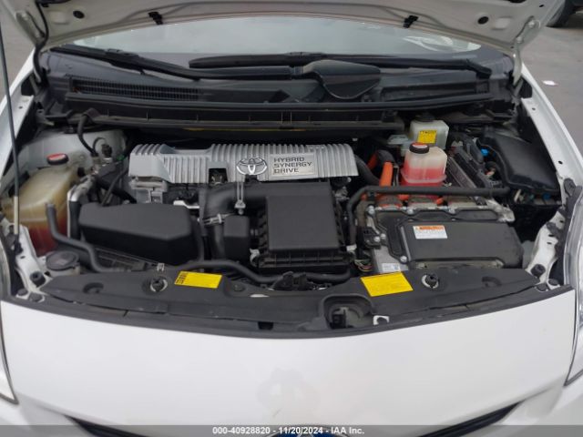 JTDKN3DU5E0386592 Toyota Prius Four