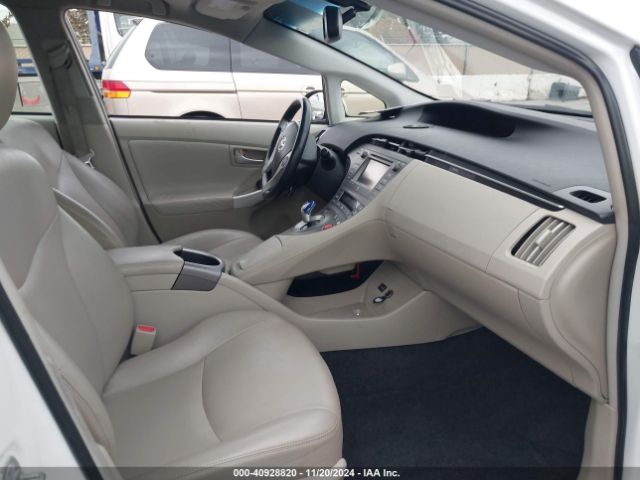 JTDKN3DU5E0386592 Toyota Prius Four