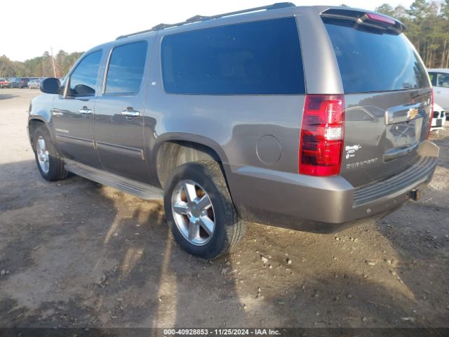 1GNSKJE74ER144028 Chevrolet Suburban 1500 Lt