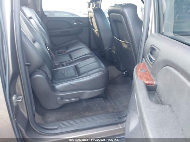 1GNSKJE74ER144028 Chevrolet Suburban 1500 Lt