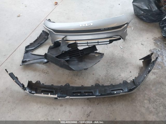 KNDCR3LE8P5061363 KIA NIRO EX